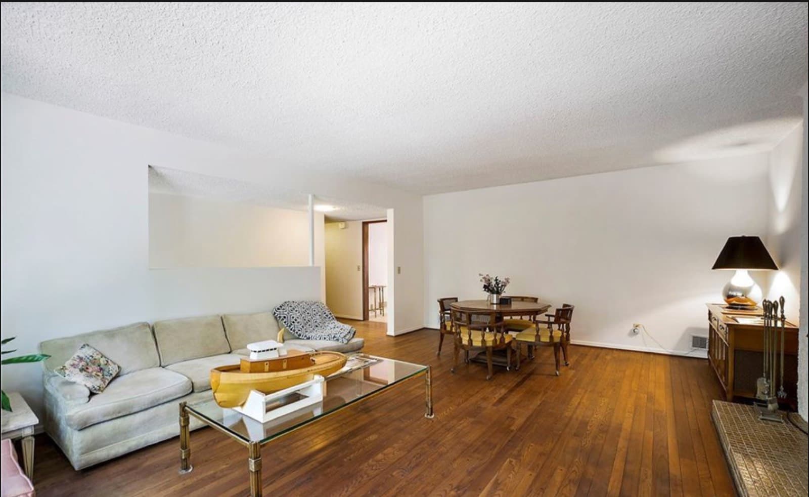 70's Retro House